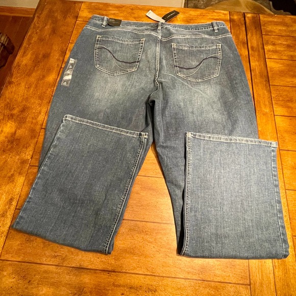 Lane Bryant Boot Cut Mid Rise Blue Women's 26L New W. Tags S933-2000 - Picture 3 of 10